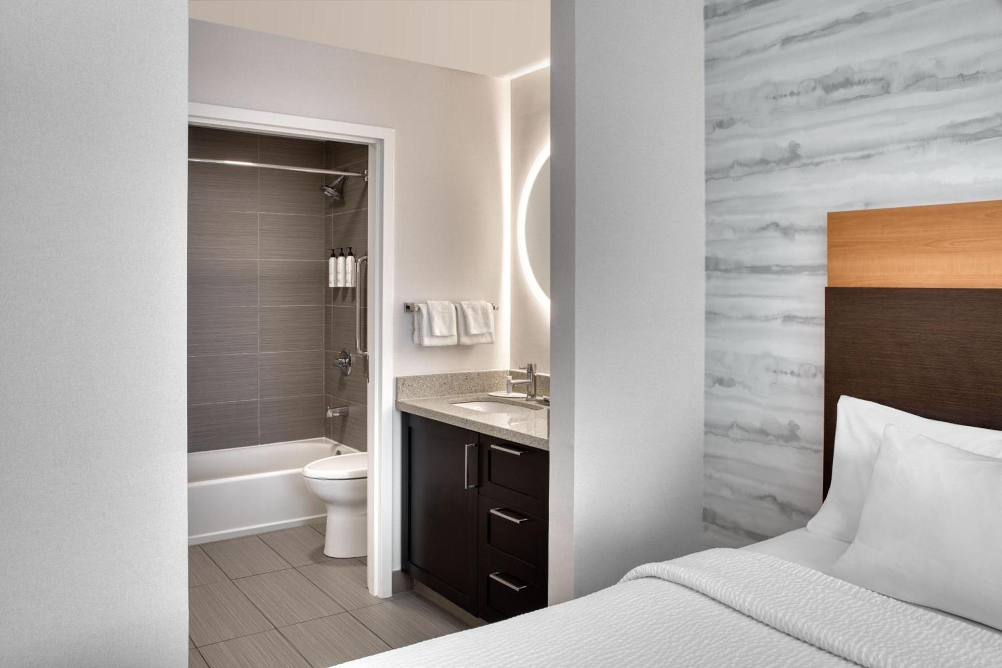 Towneplace Suites By Marriott בלוויל מראה חיצוני תמונה