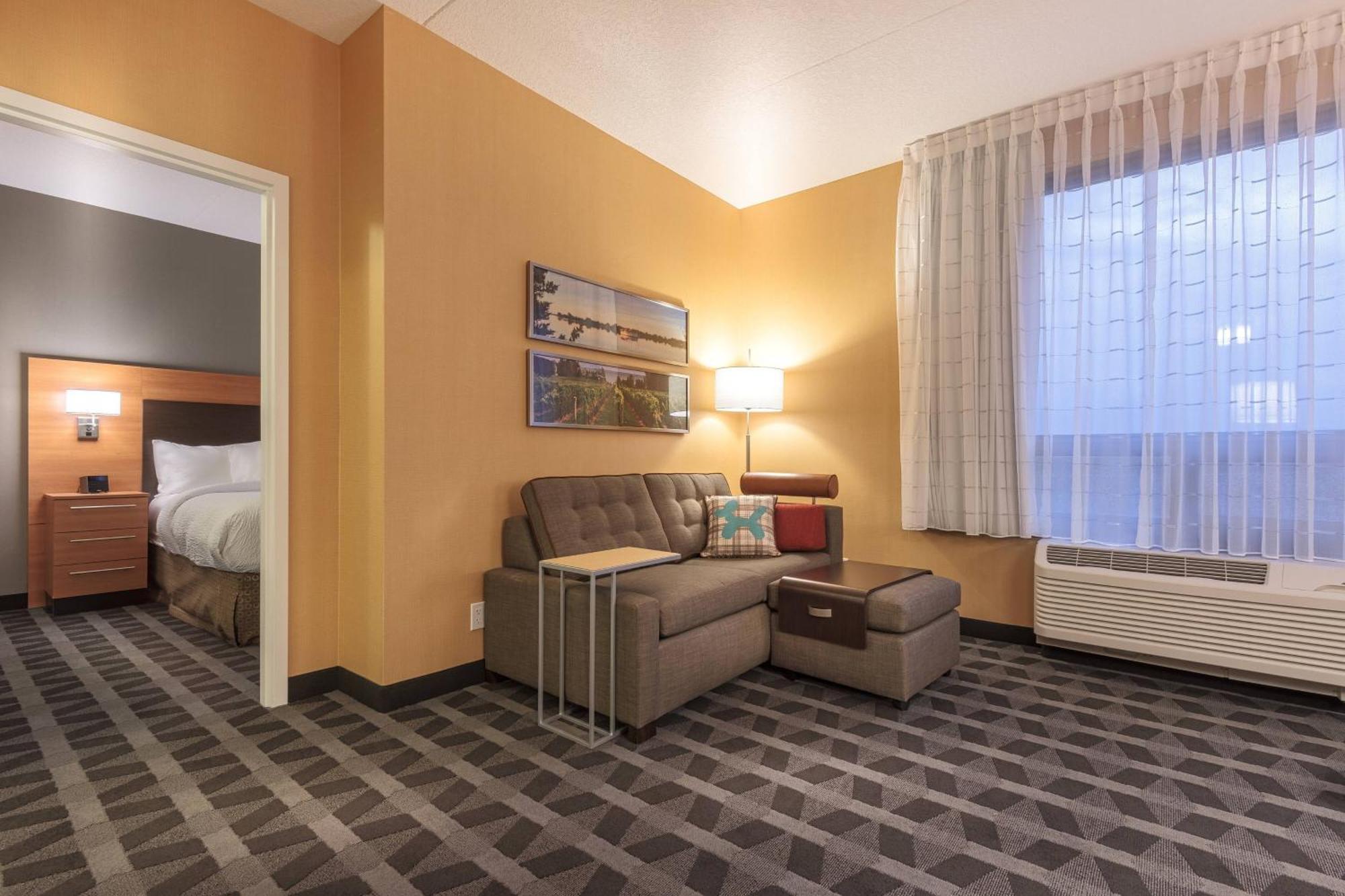 Towneplace Suites By Marriott בלוויל מראה חיצוני תמונה